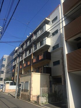 Earth Wind developing apartment building in Tsukishima, Chuo-ku