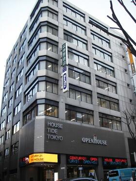 Tokyu Corp purchases Shibuya building from Simplex