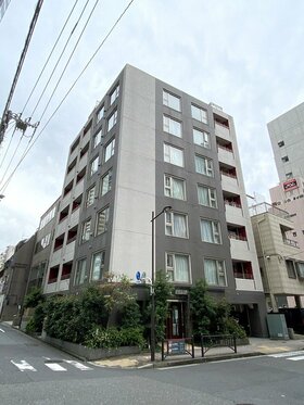 Iidabashi, Chiyoda-ku apartment building sold 