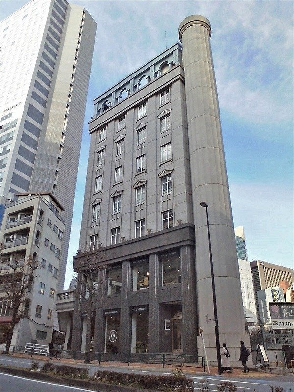 Hiroshima company acquires office and retail building in Aoyama NIKKEI REAL ESTATE MARKET REPORT