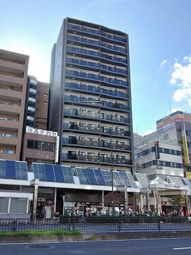 Apartment building in Sugamo, Taito-ku sold