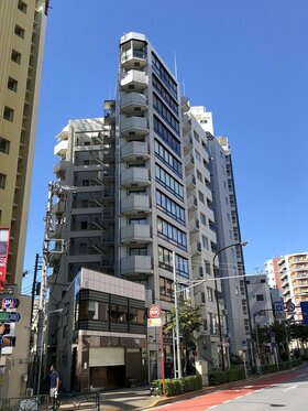 Ikebukuro mixed-use building traded