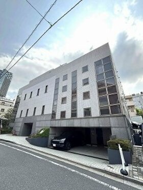 Totsu Fudosan Toshi sells Akasaka building