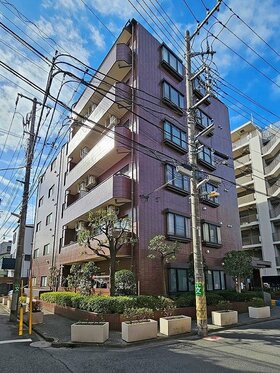 Adachi apartment building changes hands