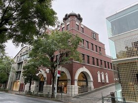 Omotesando retail, office building changes hands