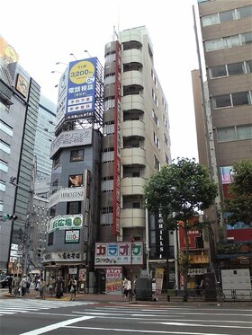 Shinbashi retail building changes hands
